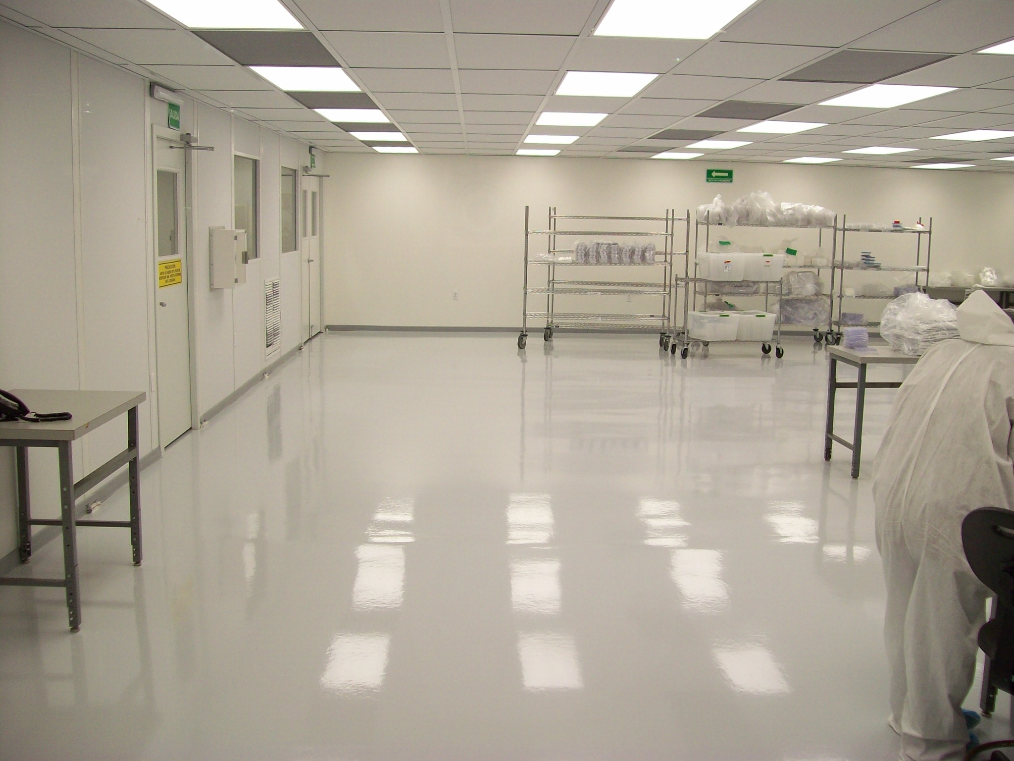 cleanroom technology grow rooms